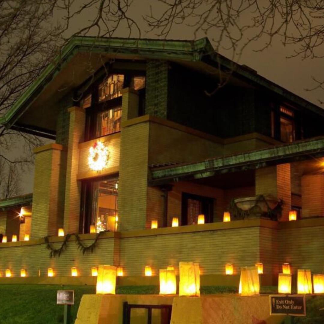 Sites Decorated for Christmas with ongoing special events or tours